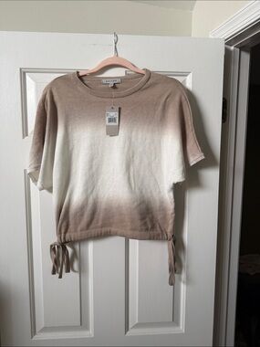 NWT- Ombre Tie-Hem Crop Top in Taupe and White